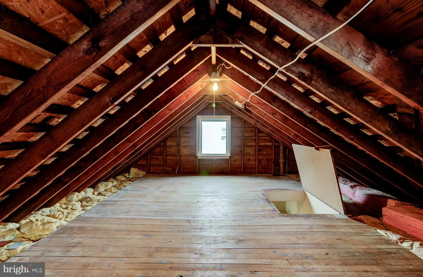 Springfield, Pennsylvania 19064, United States, 4 Bedrooms Bedrooms, ,2 BathroomsBathrooms,Residential,Pending,4436