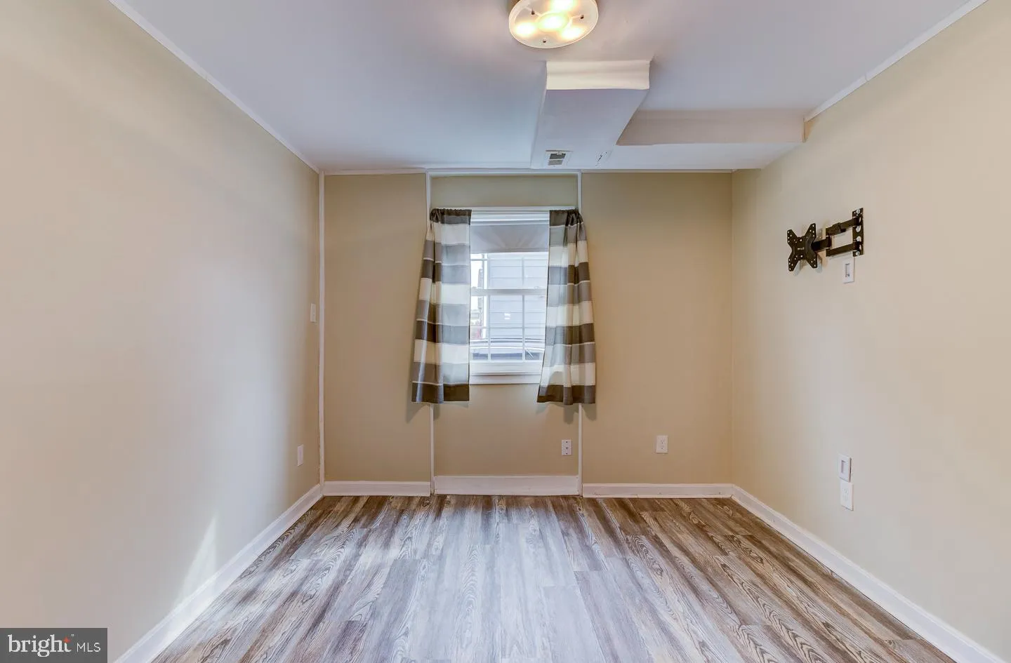 Springfield, Pennsylvania 19064, United States, 4 Bedrooms Bedrooms, ,2 BathroomsBathrooms,Residential,Pending,4436