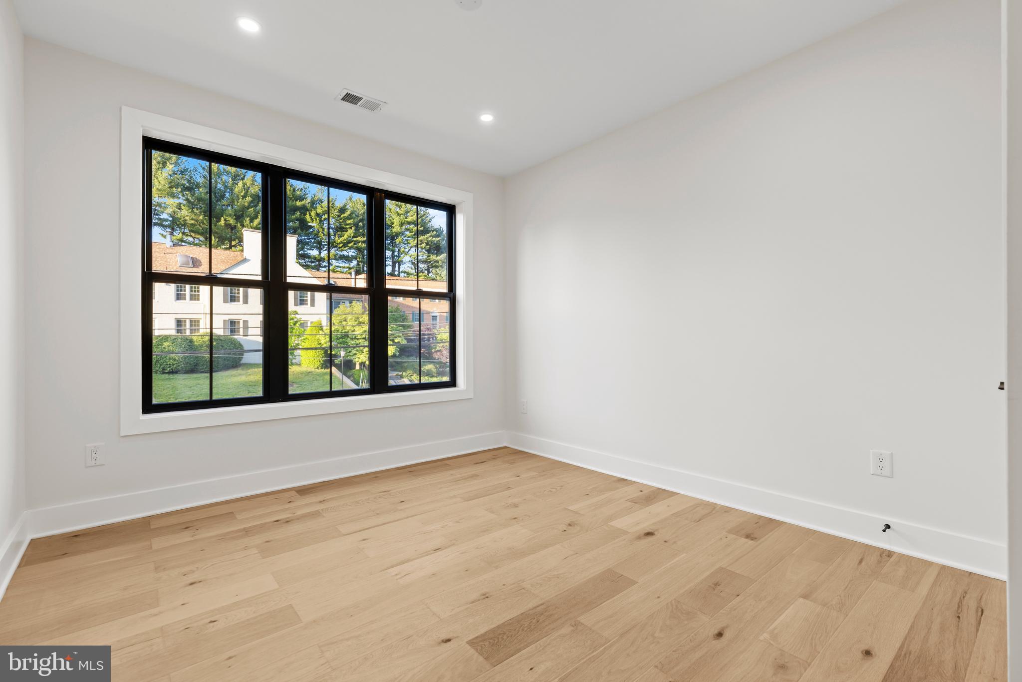 ROCK CREEK FOREST - Residential