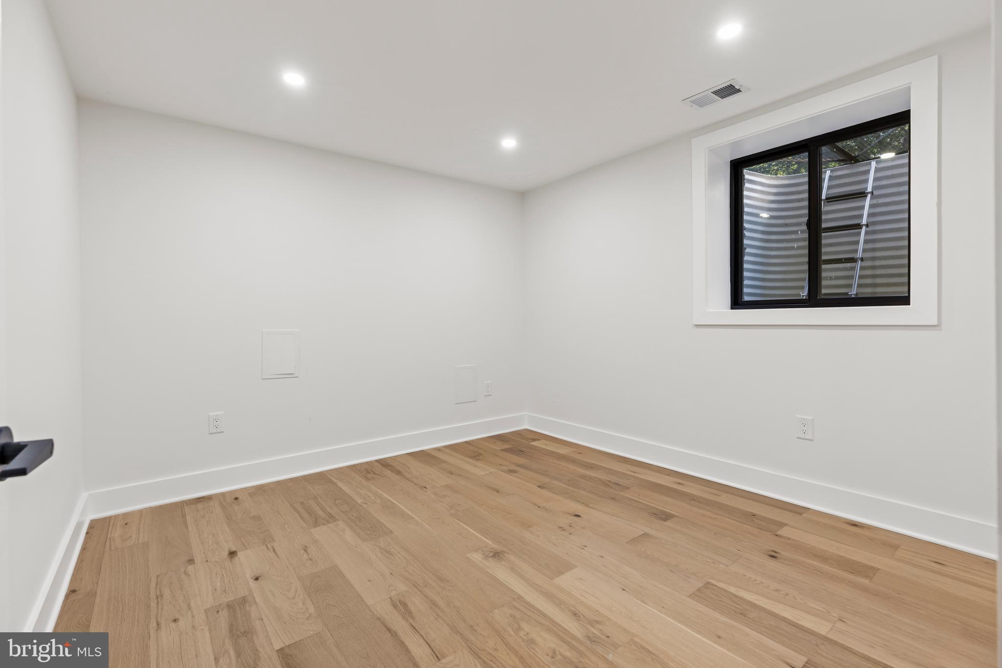 ROCK CREEK FOREST - Residential