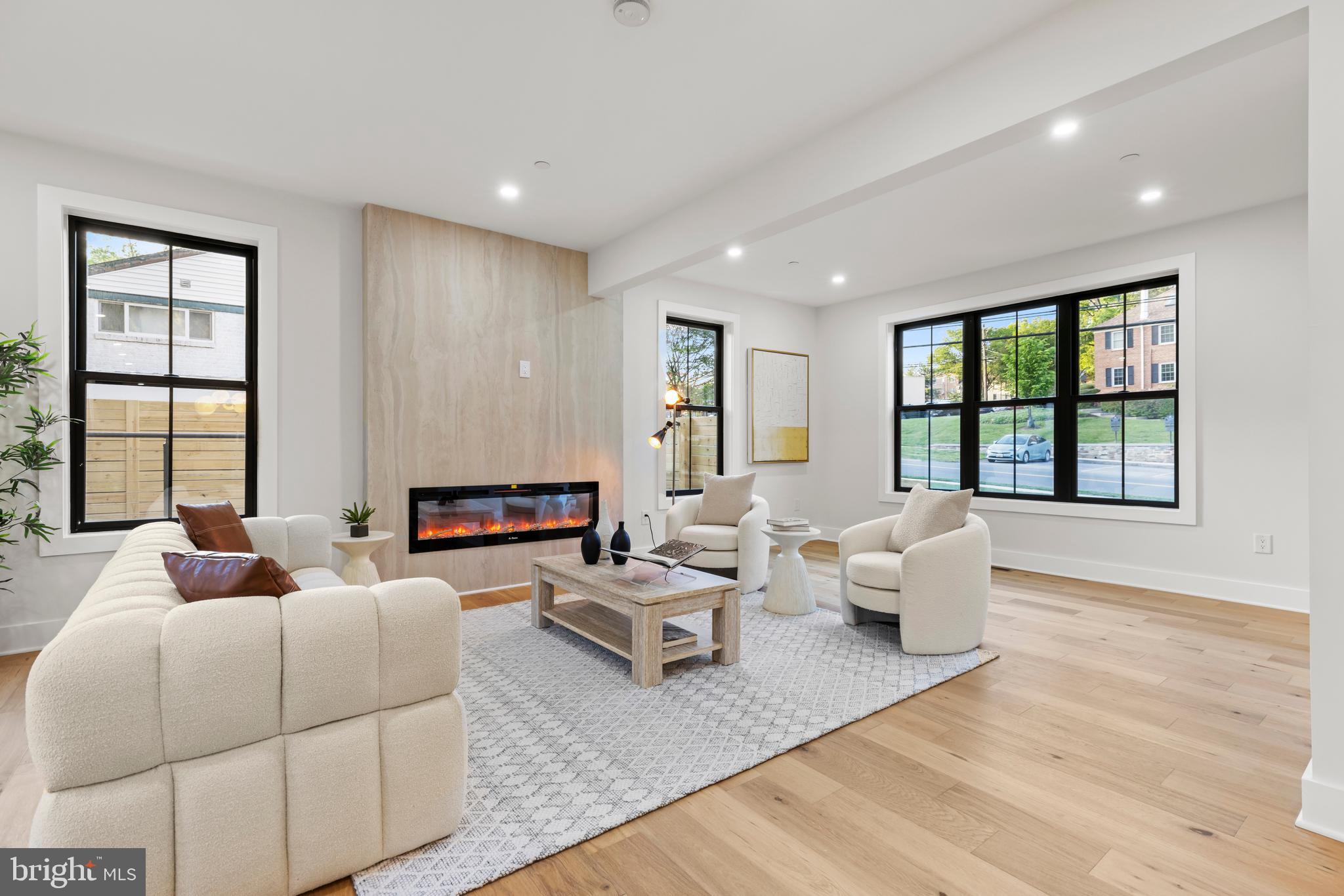 ROCK CREEK FOREST - Residential