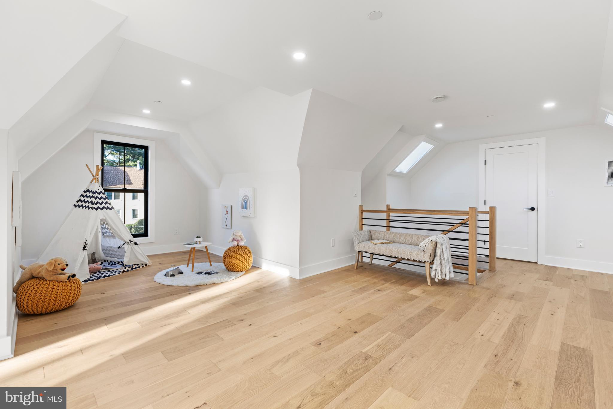 ROCK CREEK FOREST - Residential