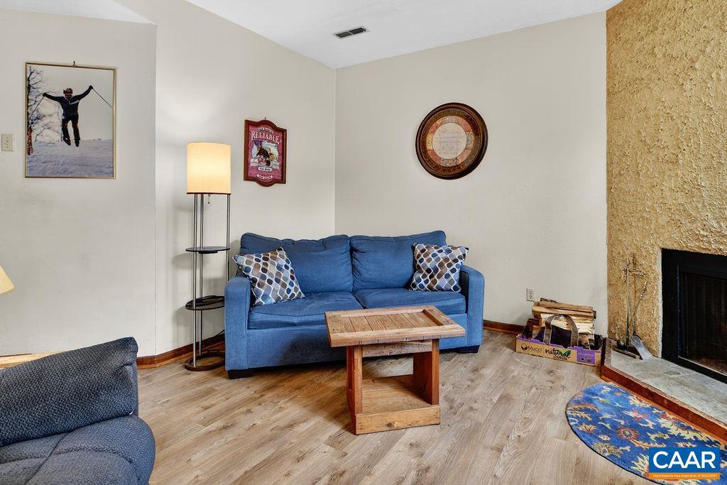 WINTERGREEN RESORT - Residential