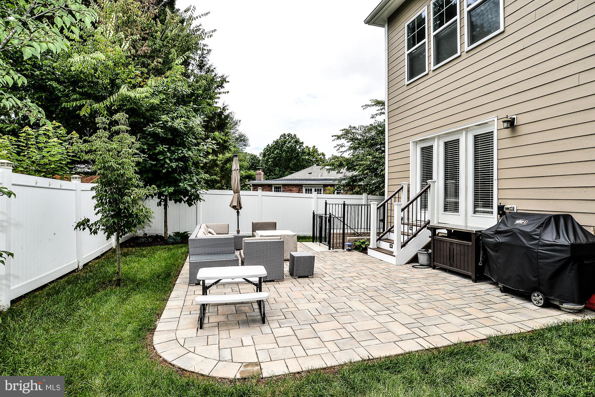 HOLLIN HALL VILLAGE - Residential Lease