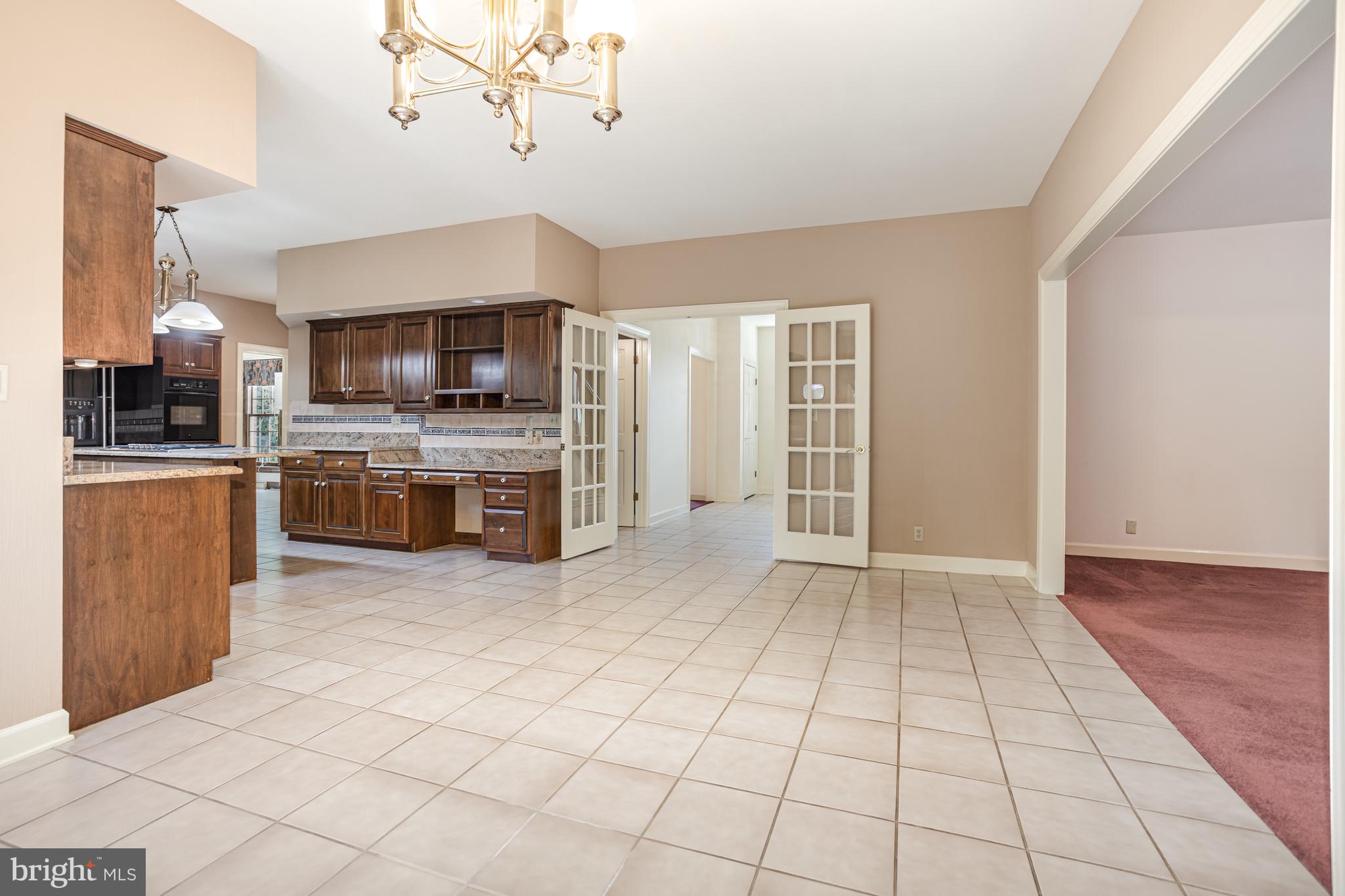 HEPPLEWHITE ESTATES - Residential