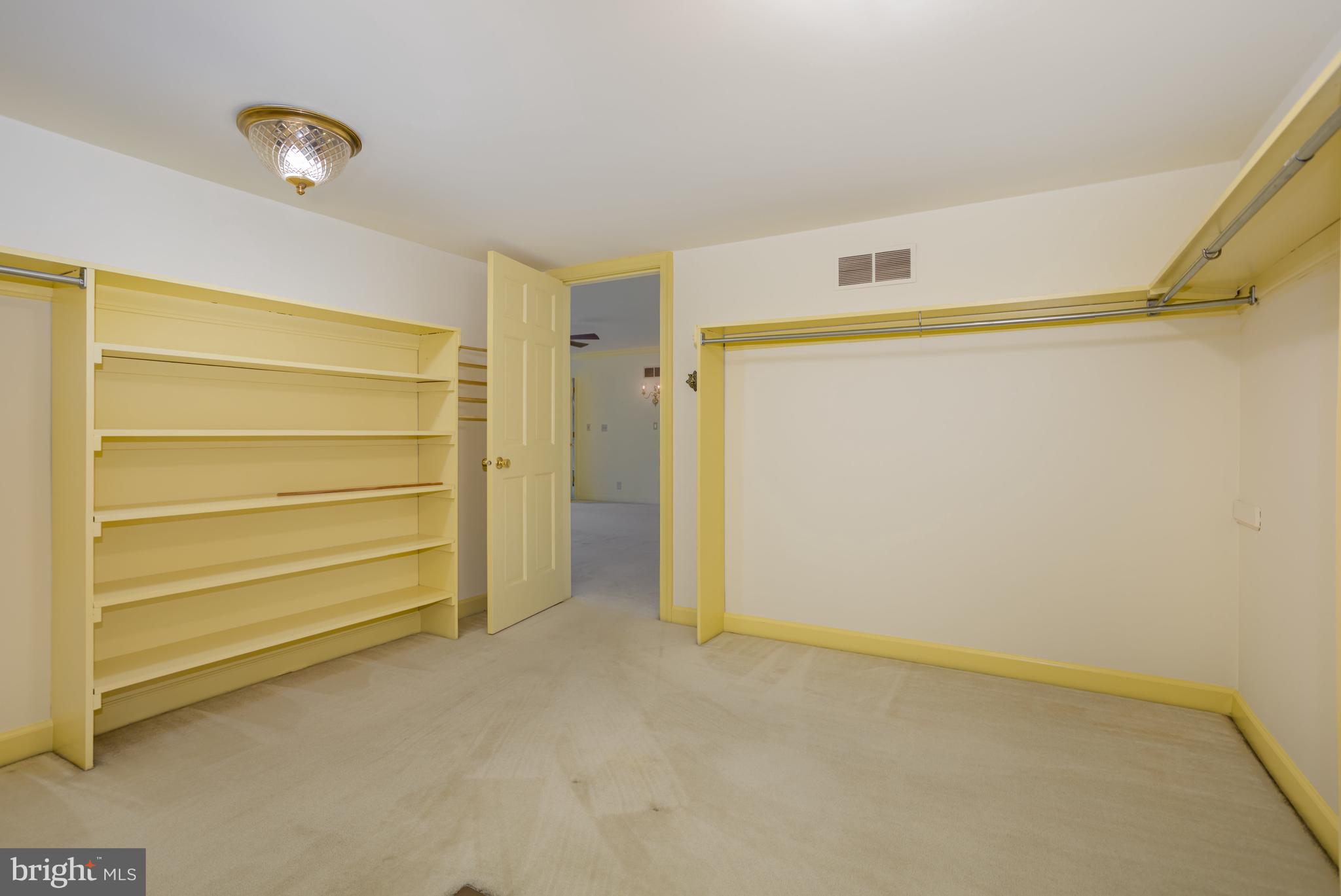 HEPPLEWHITE ESTATES - Residential