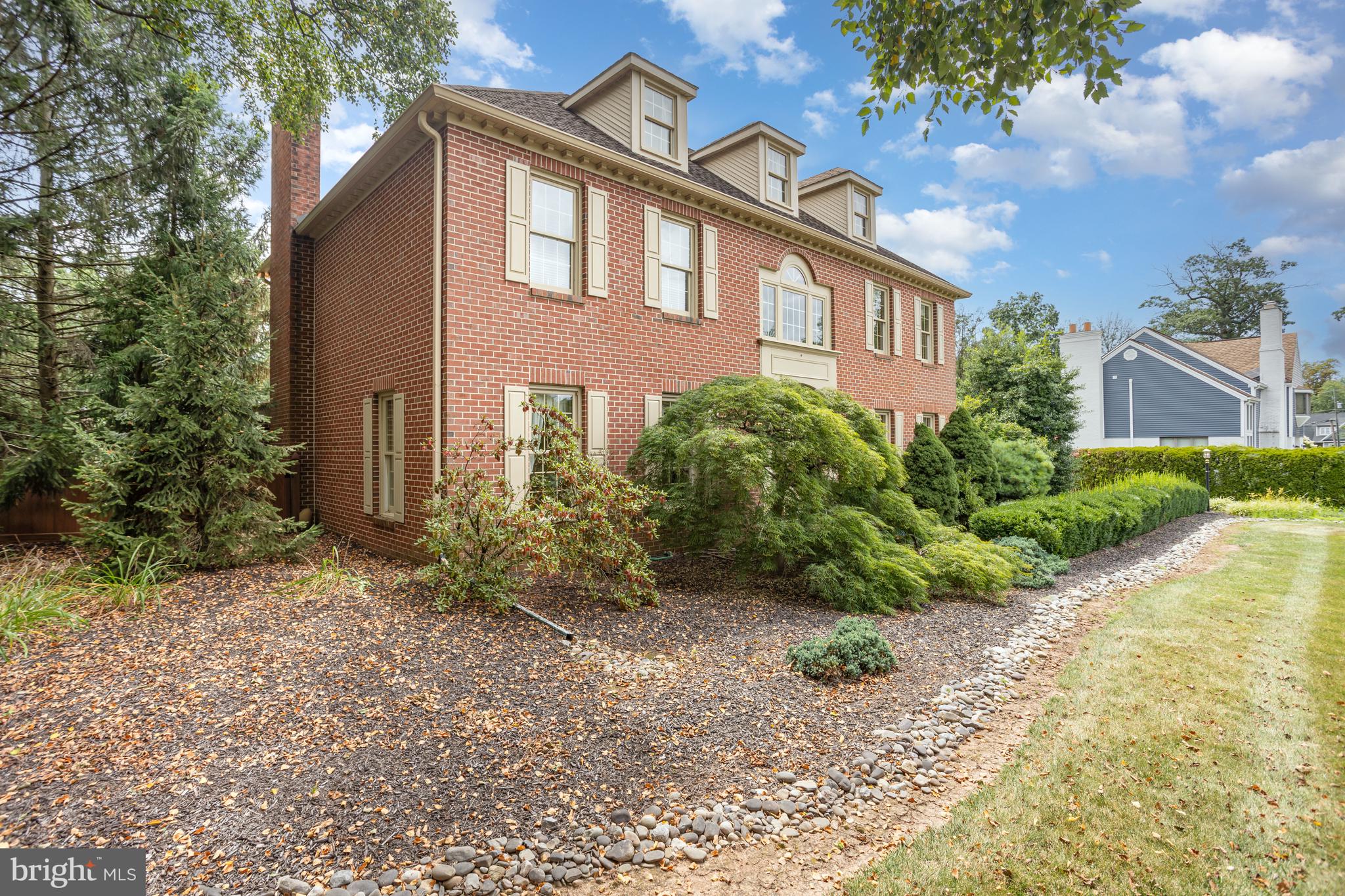 HEPPLEWHITE ESTATES - Residential