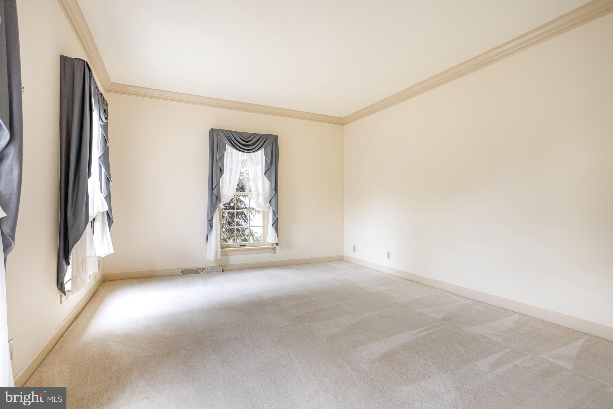 HEPPLEWHITE ESTATES - Residential