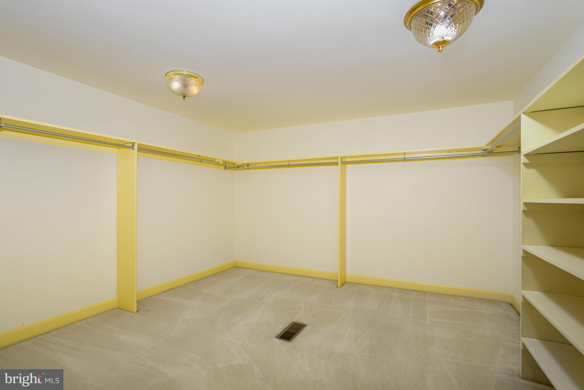 HEPPLEWHITE ESTATES - Residential