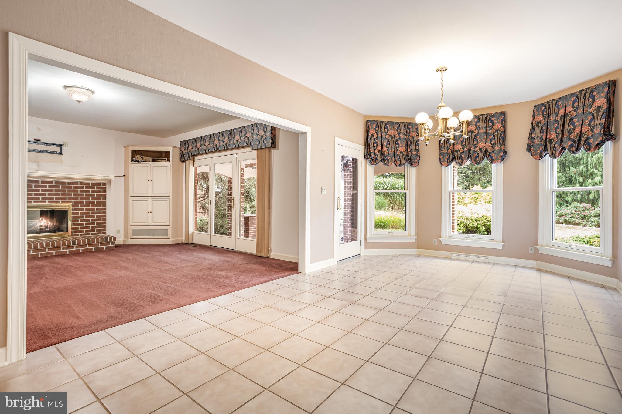 HEPPLEWHITE ESTATES - Residential