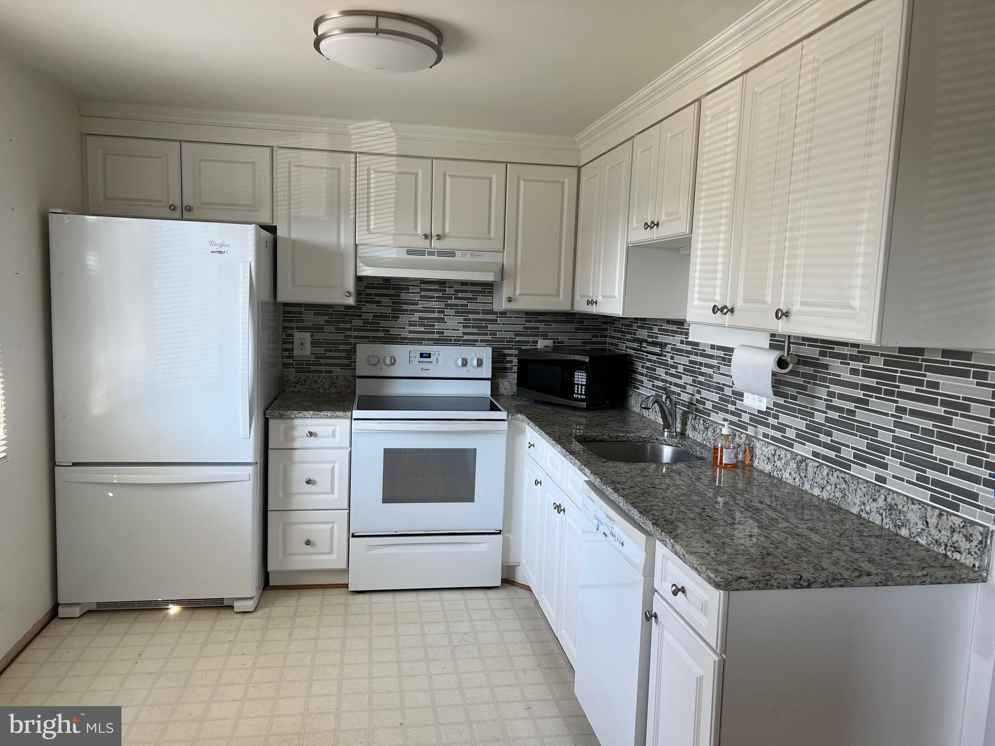 STEDWICK TOWNHOUSES - Residential