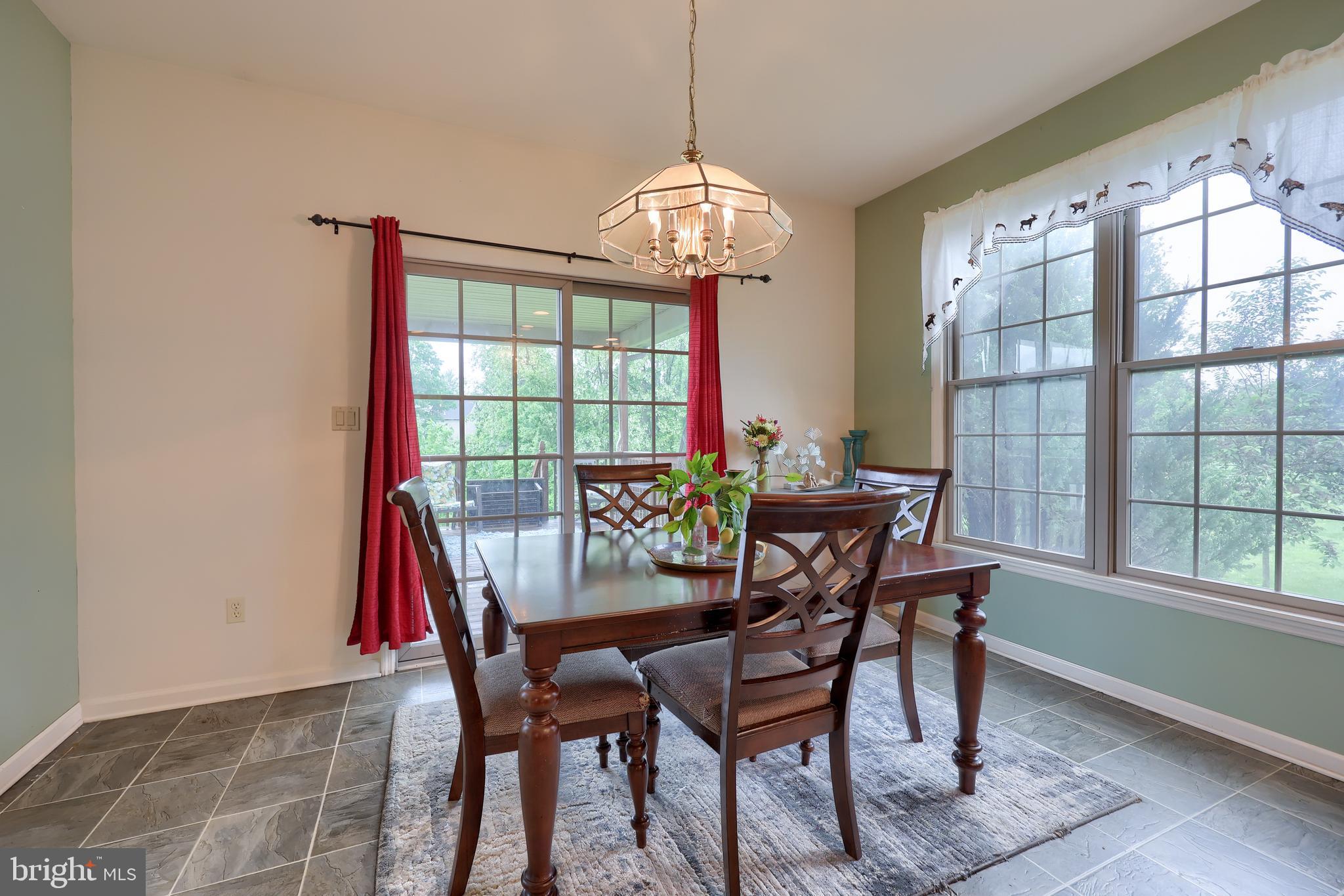 AUTUMN RIDGE - Residential