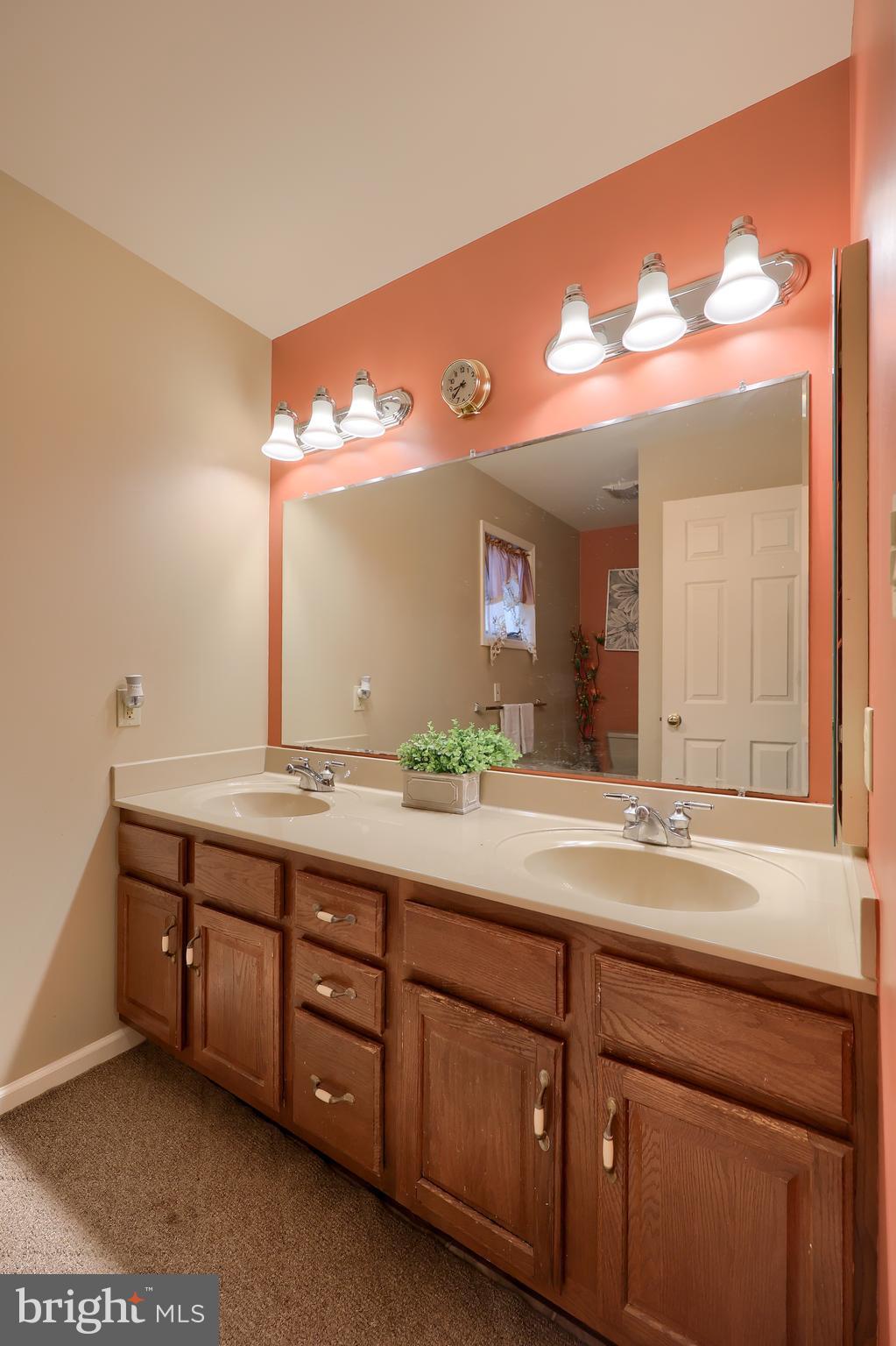 AUTUMN RIDGE - Residential