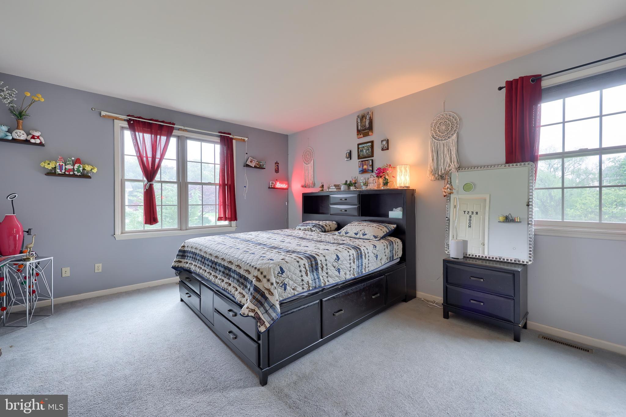 AUTUMN RIDGE - Residential