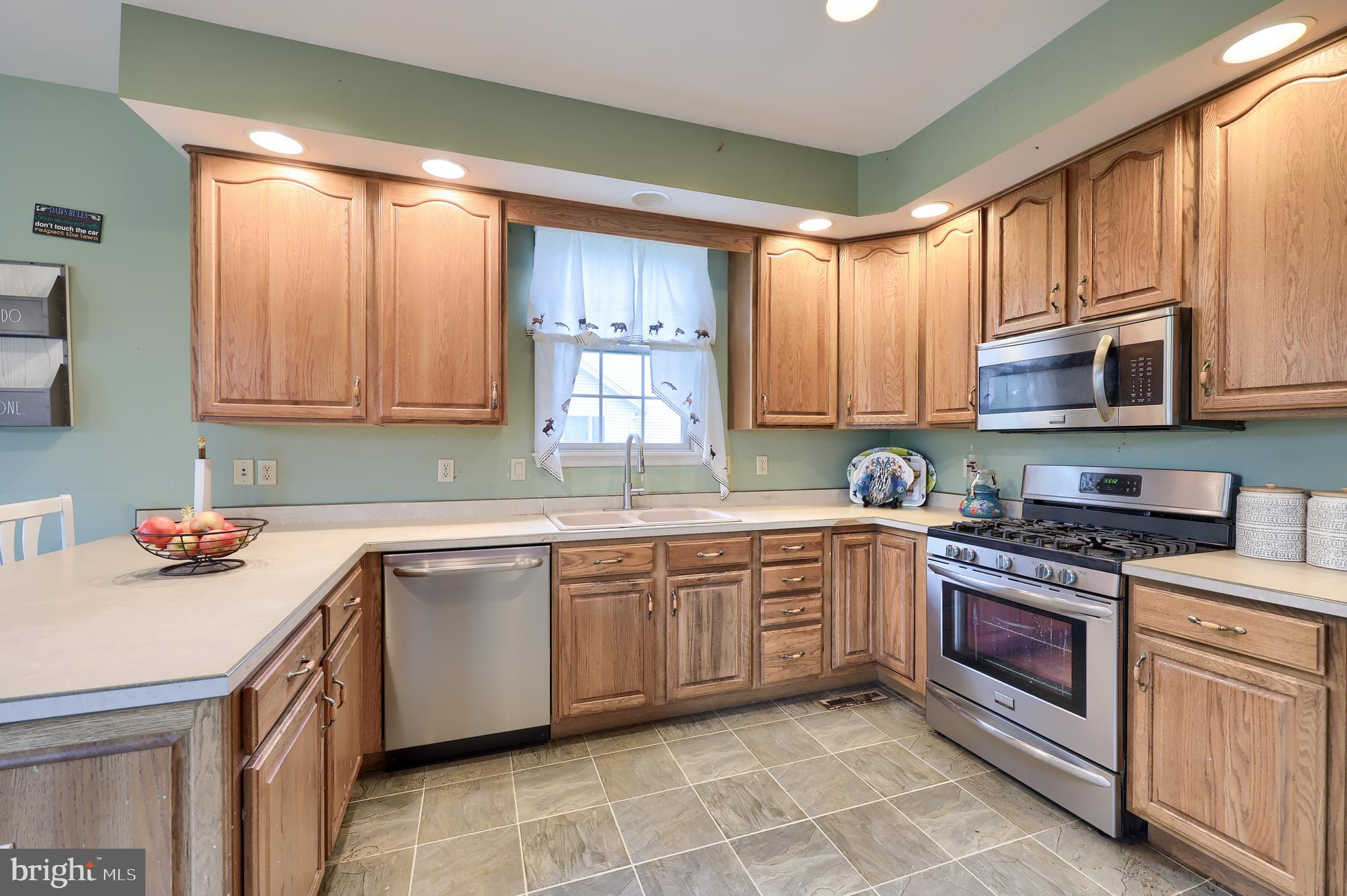 AUTUMN RIDGE - Residential