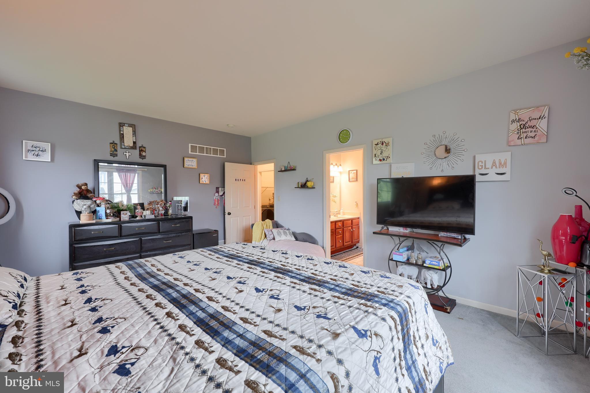 AUTUMN RIDGE - Residential