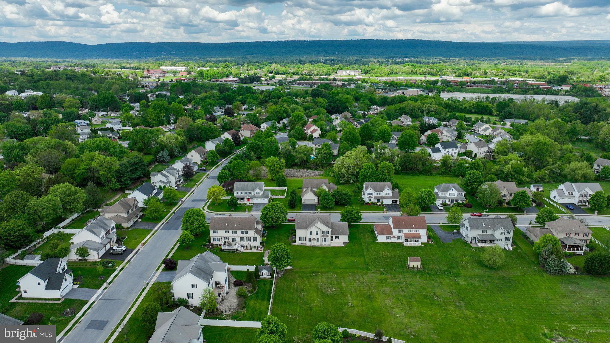AUTUMN RIDGE - Residential