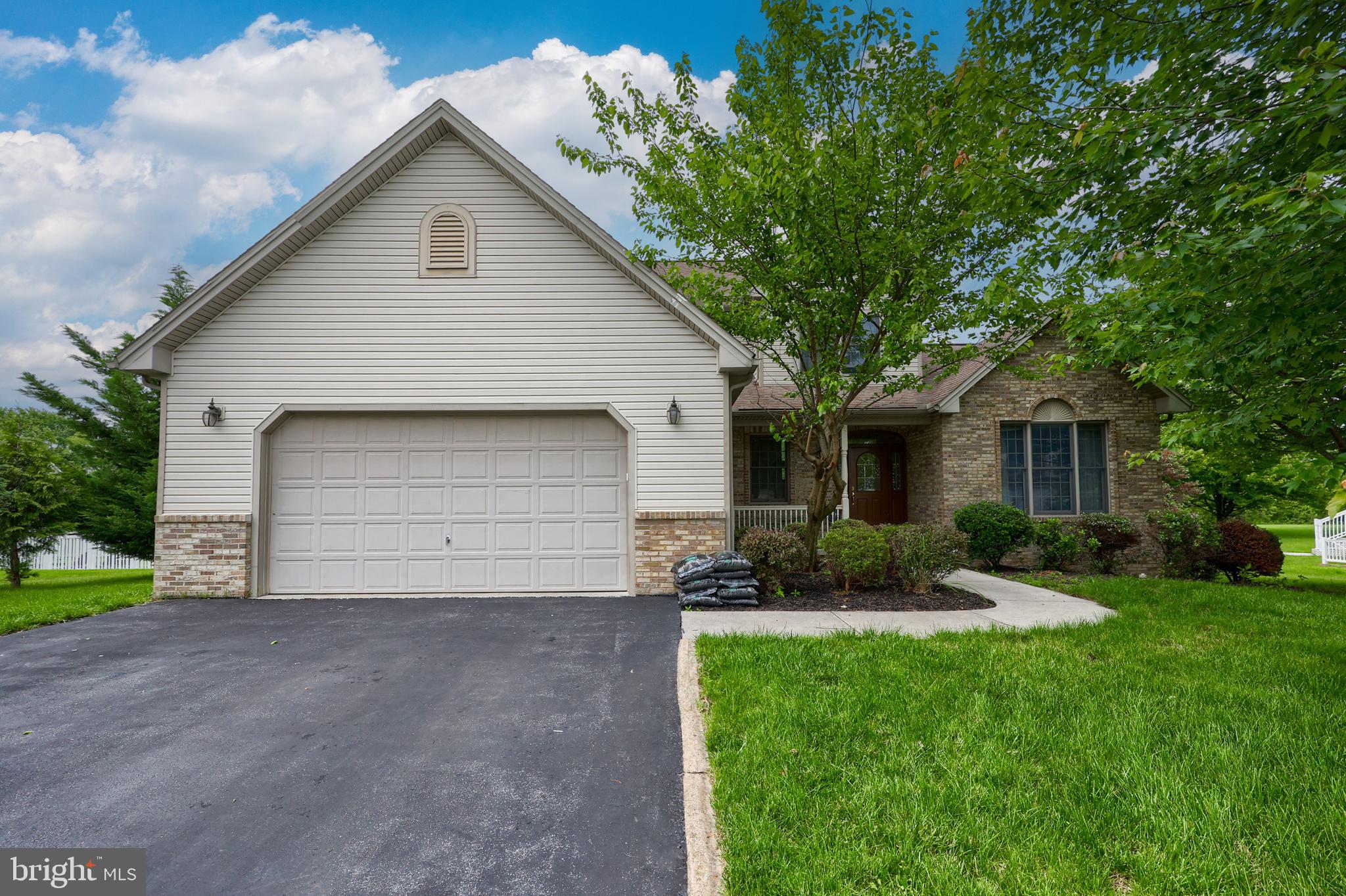 AUTUMN RIDGE - Residential