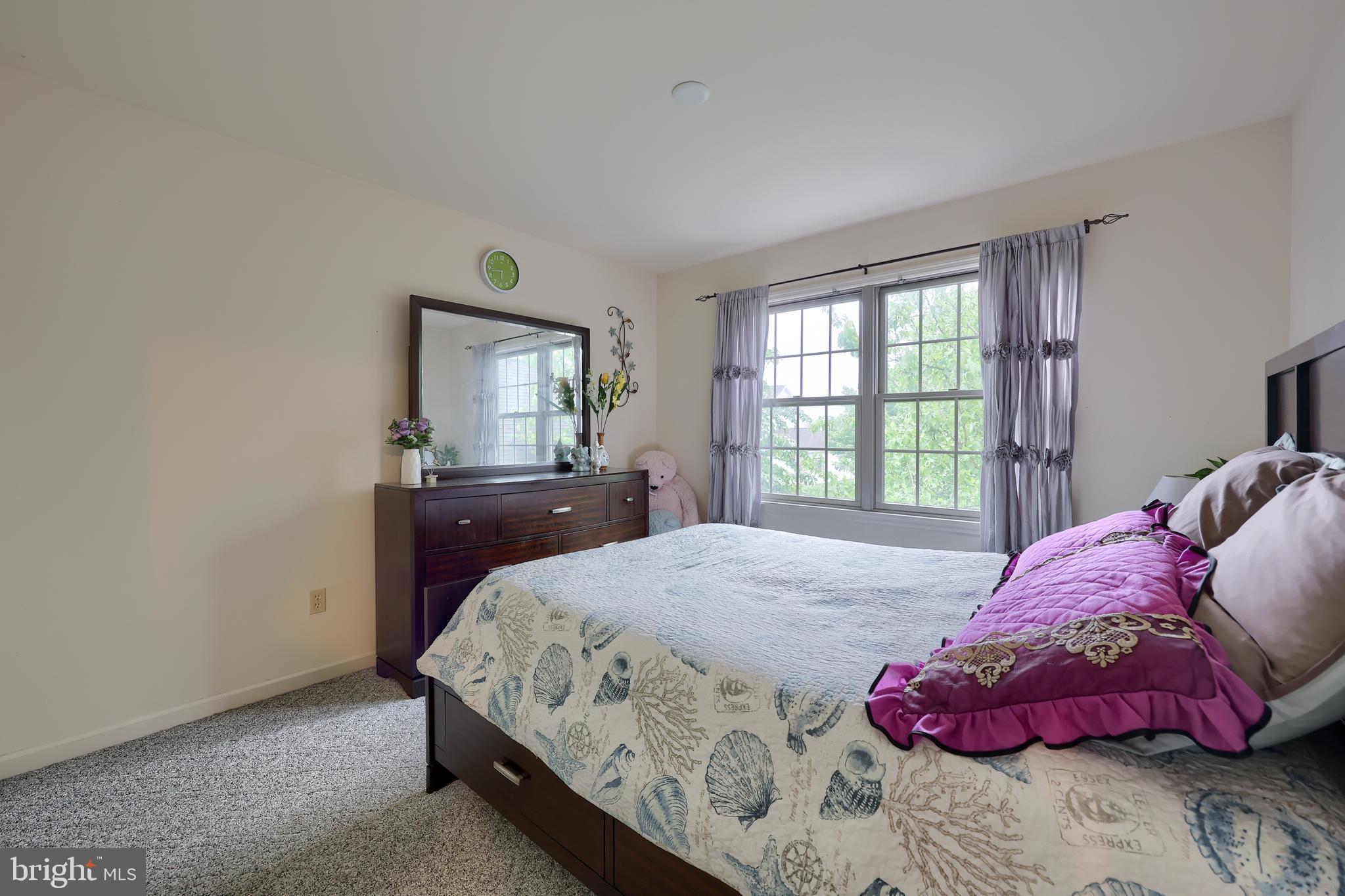 AUTUMN RIDGE - Residential