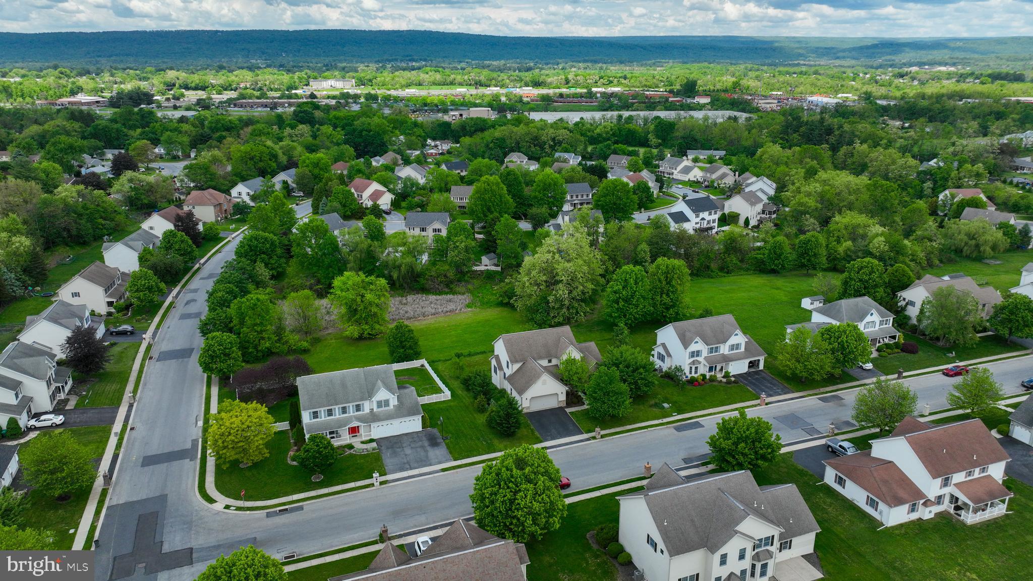 AUTUMN RIDGE - Residential