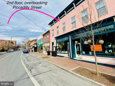 40 Piccadilly Street E Unit 1, Winchester, VA MLS: VAWI2007208