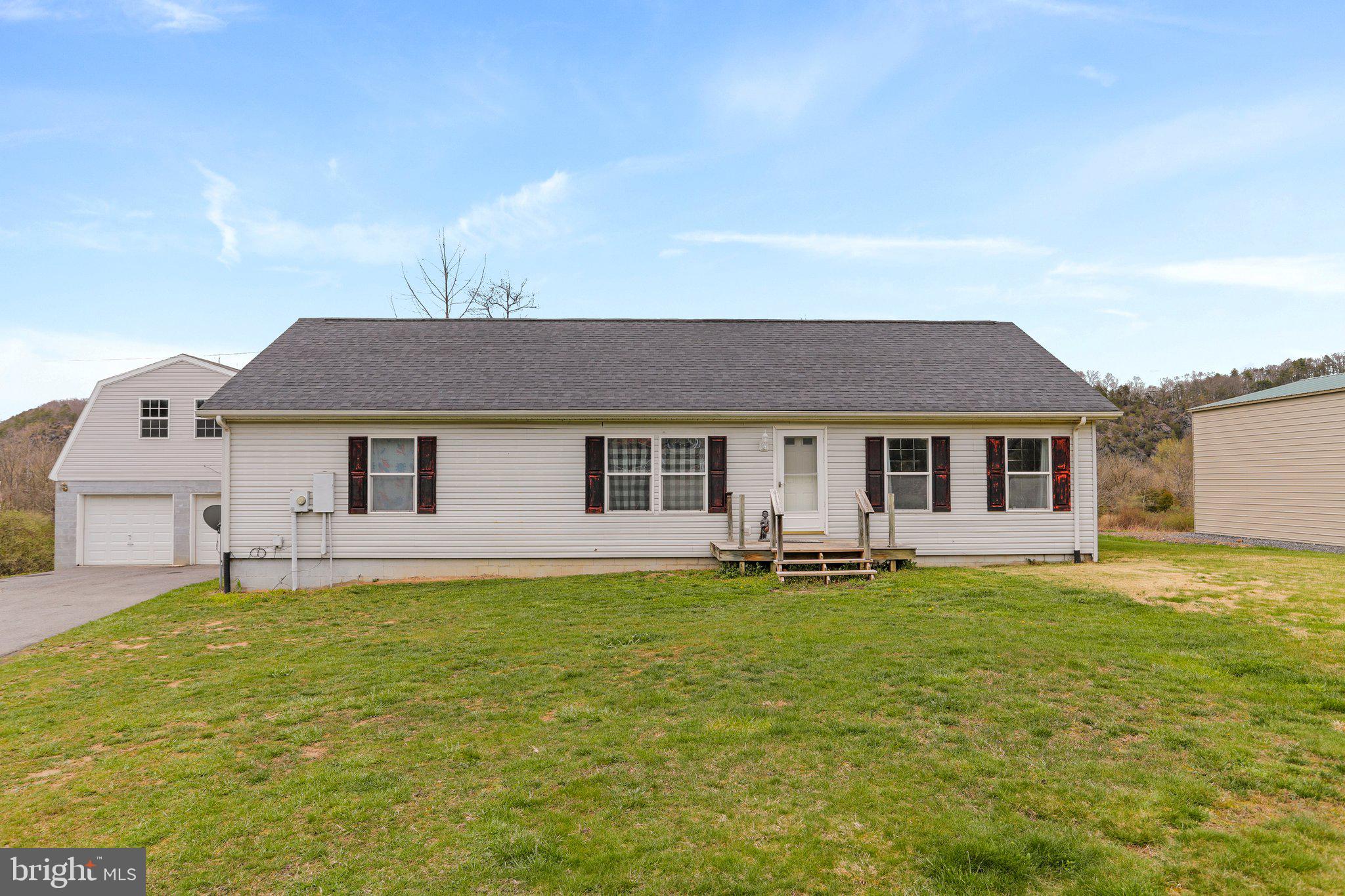 FRENCHS NECK - Residential