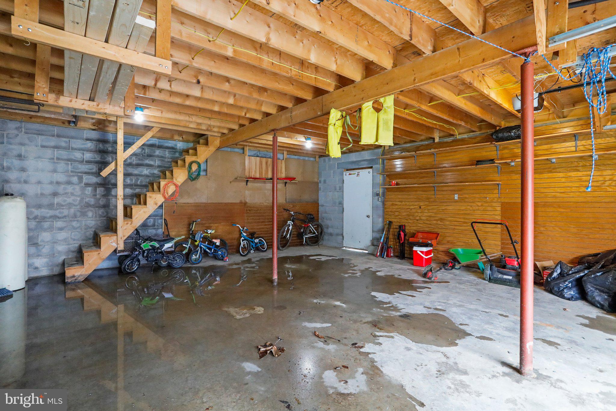 FRENCHS NECK - Residential