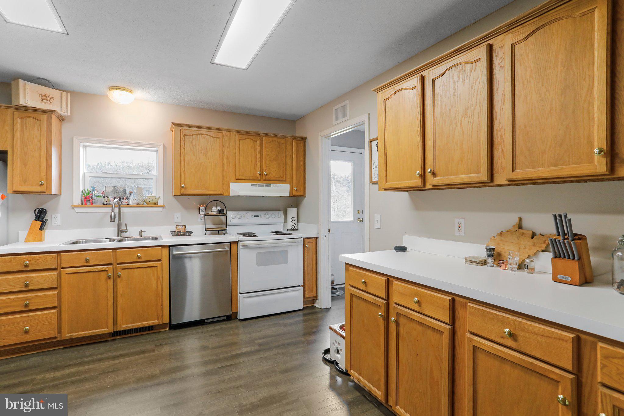 FRENCHS NECK - Residential