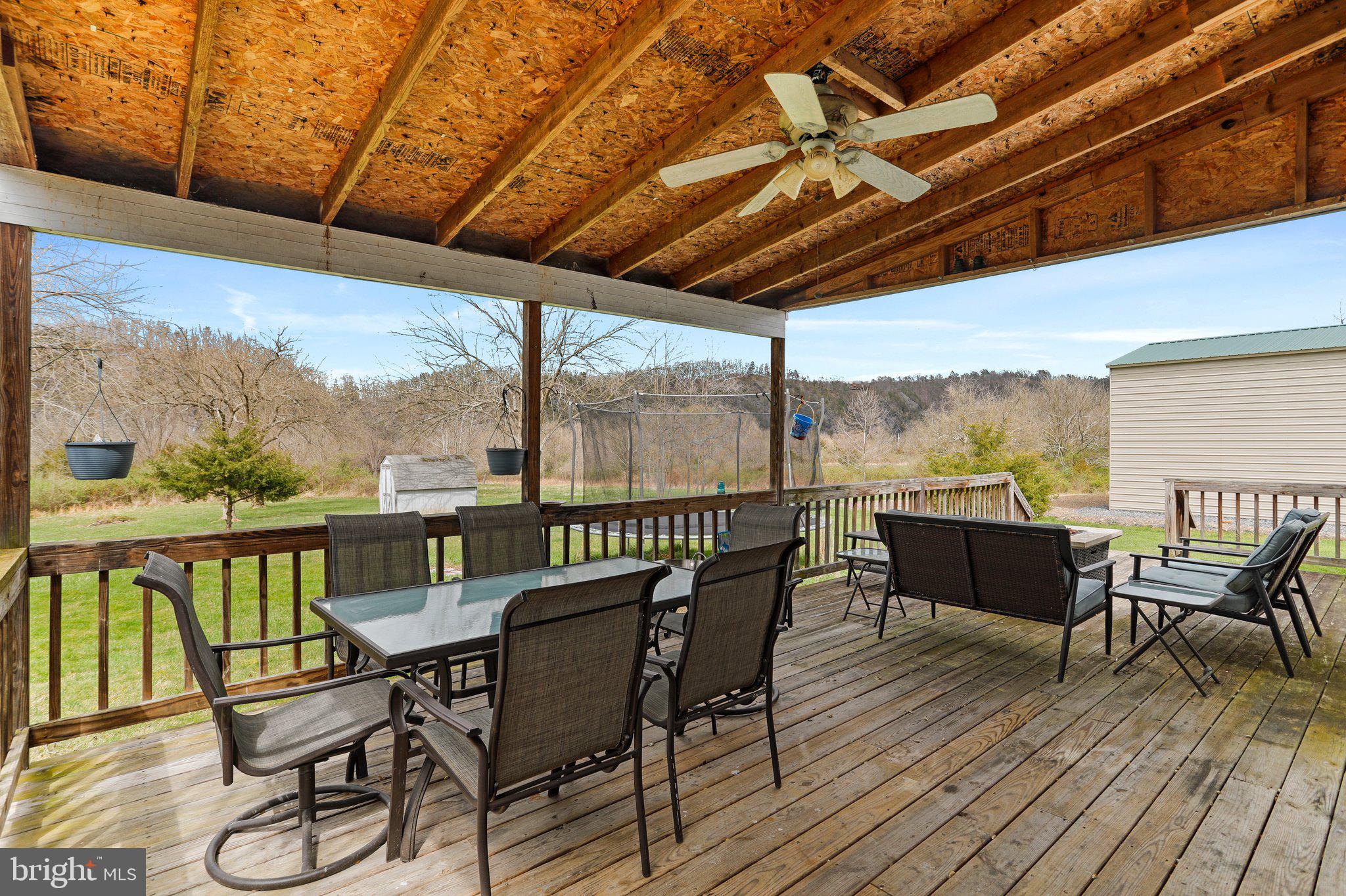 FRENCHS NECK - Residential