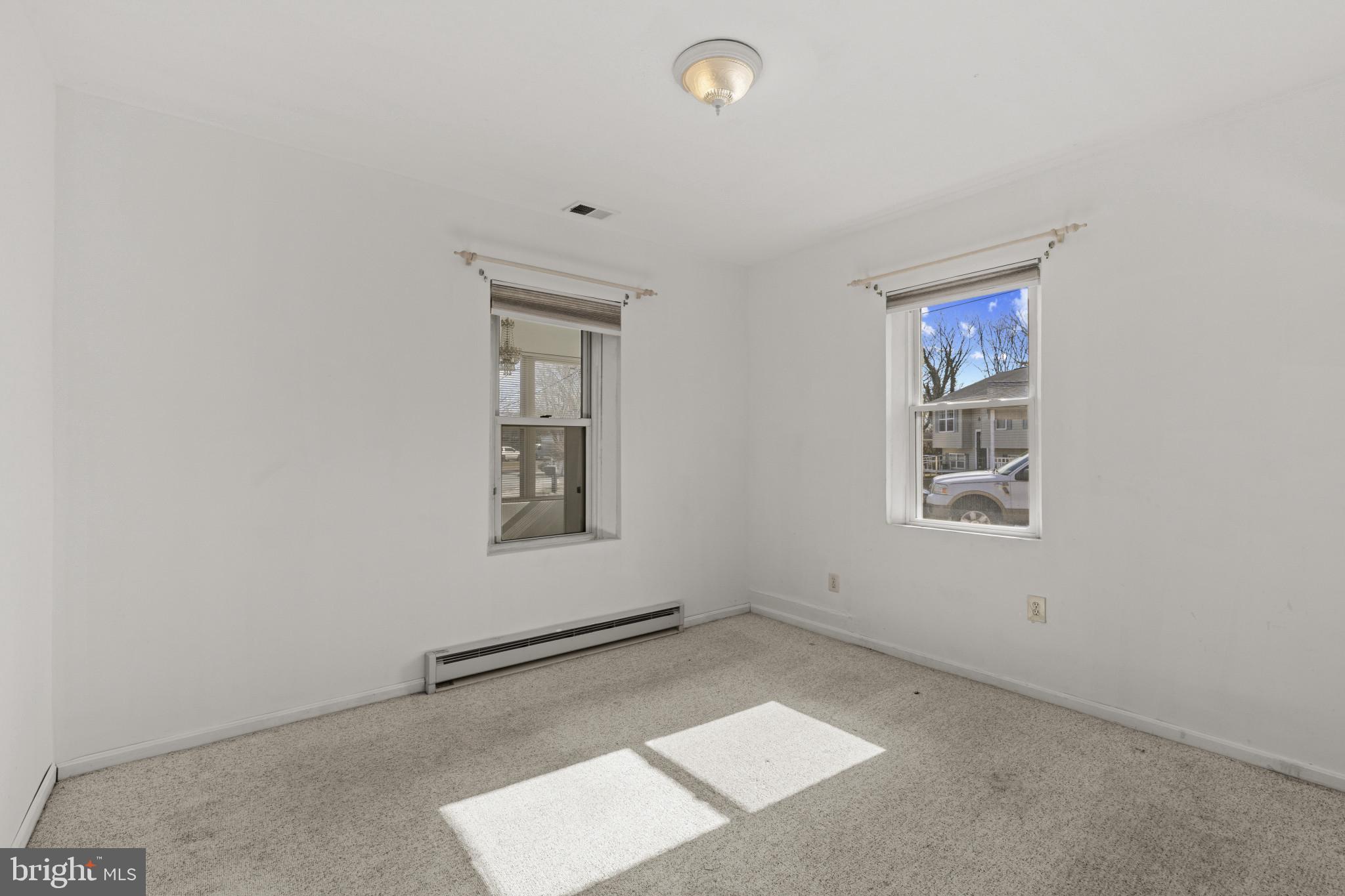 DELK MANOR - Residential