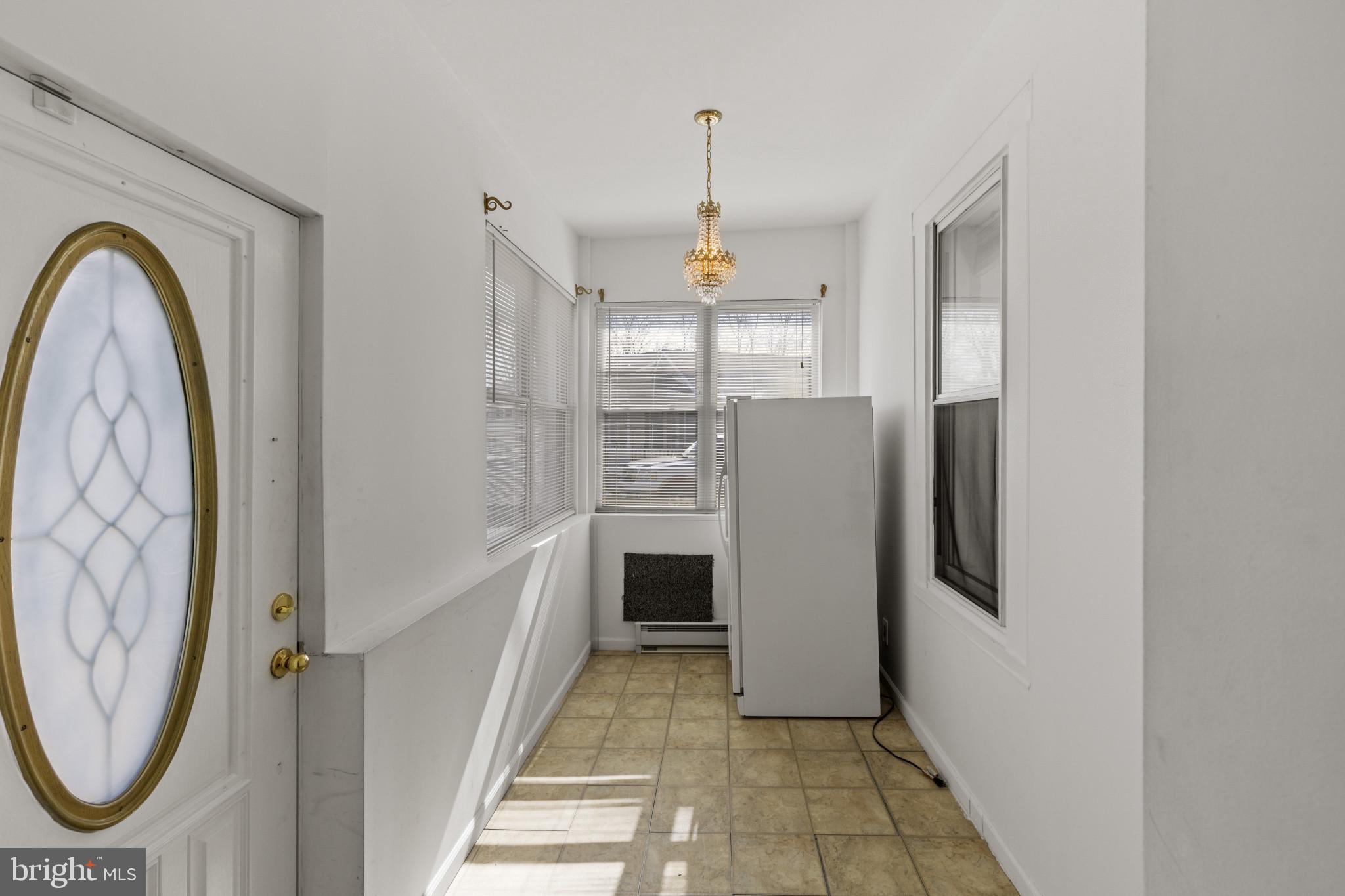 DELK MANOR - Residential