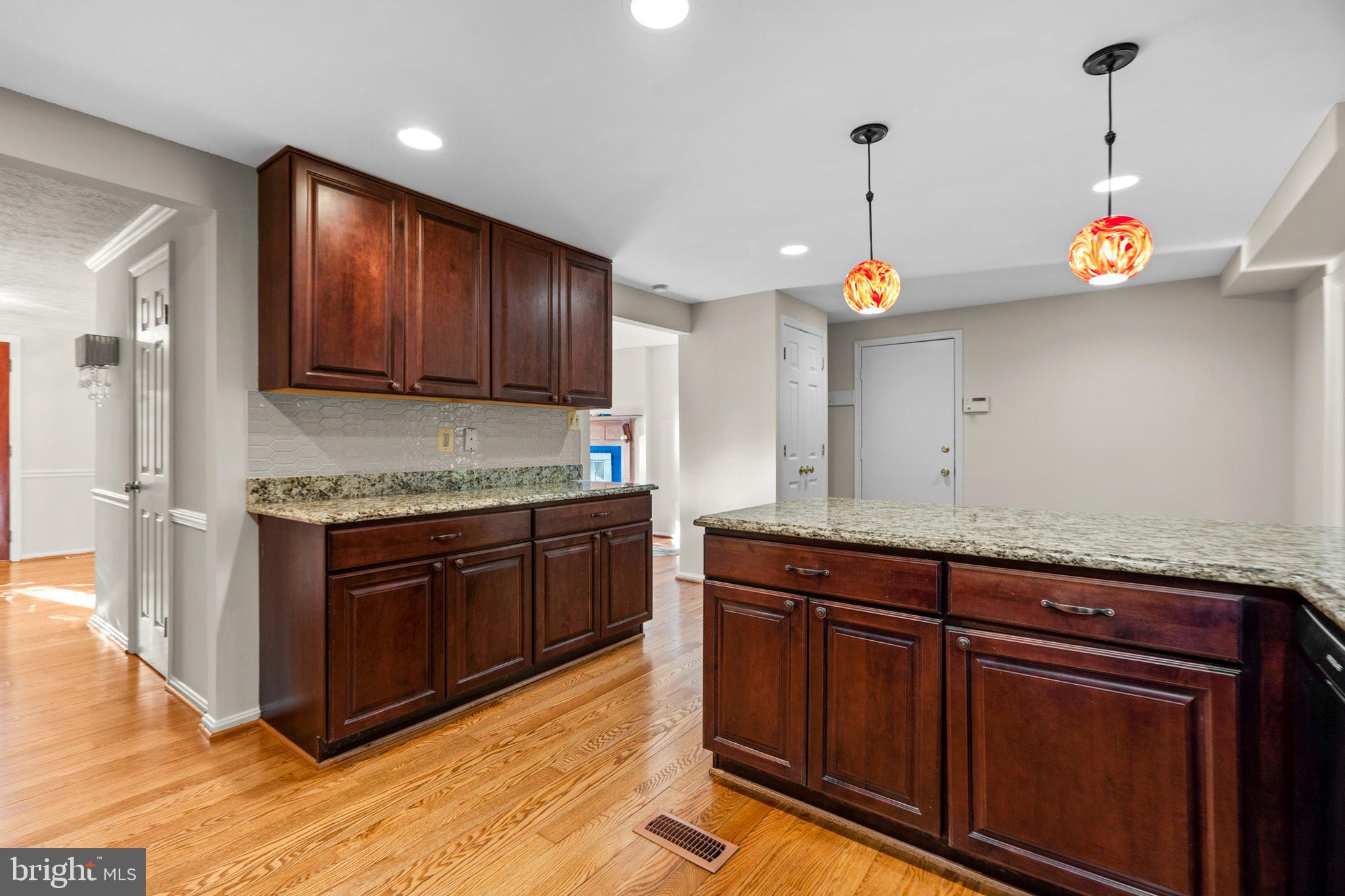 CREIGHTON'S RUN - Residential