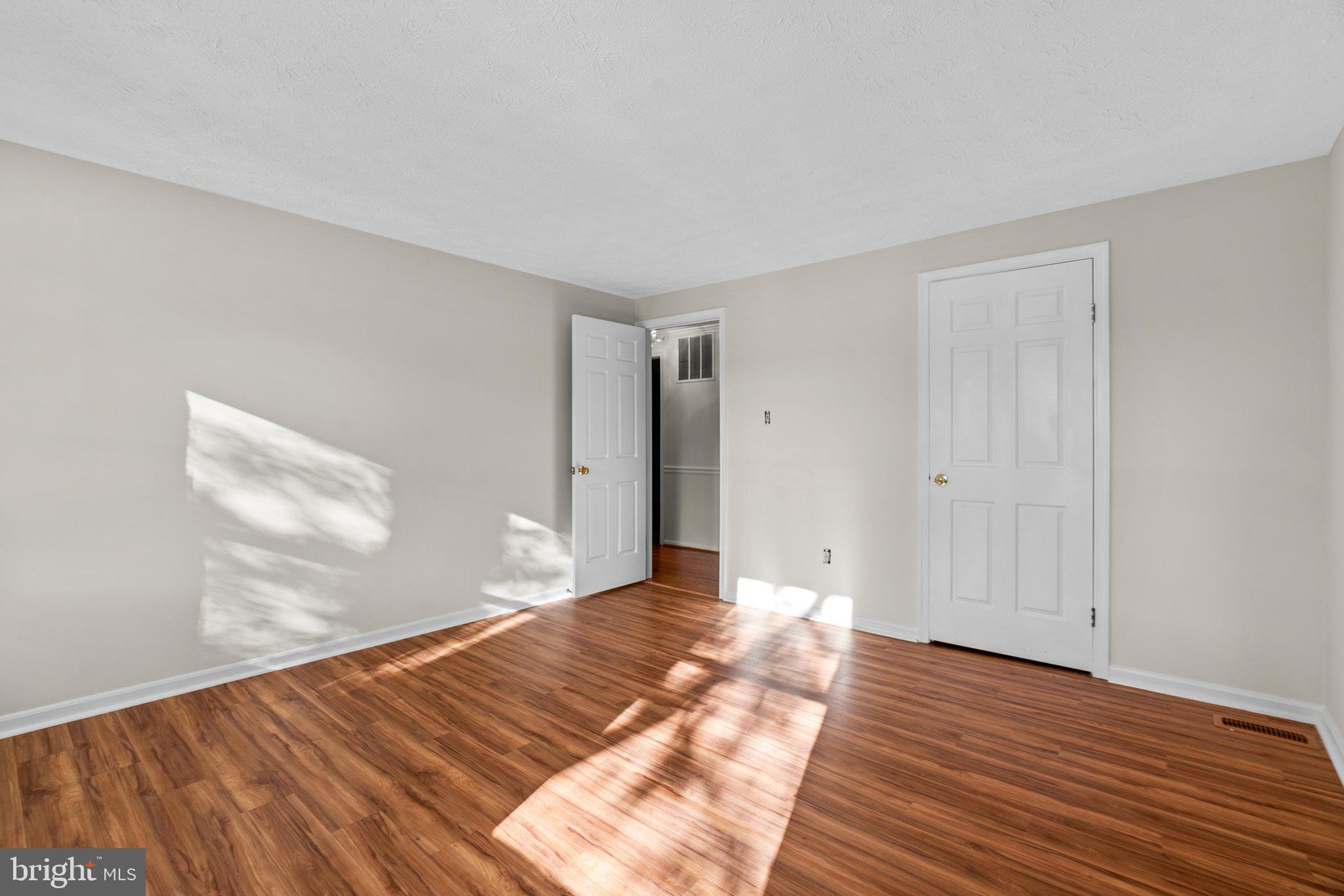 CREIGHTON'S RUN - Residential