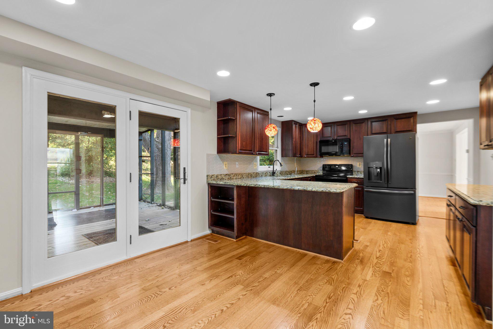 CREIGHTON'S RUN - Residential