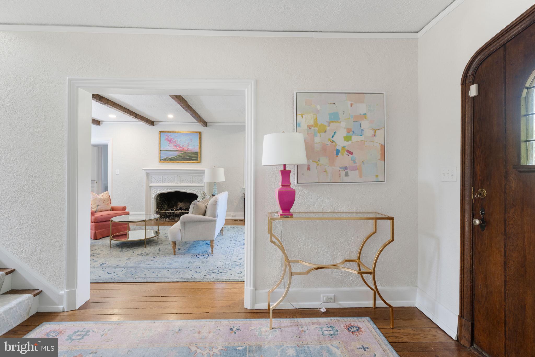 STONEWALL COURT - Residential