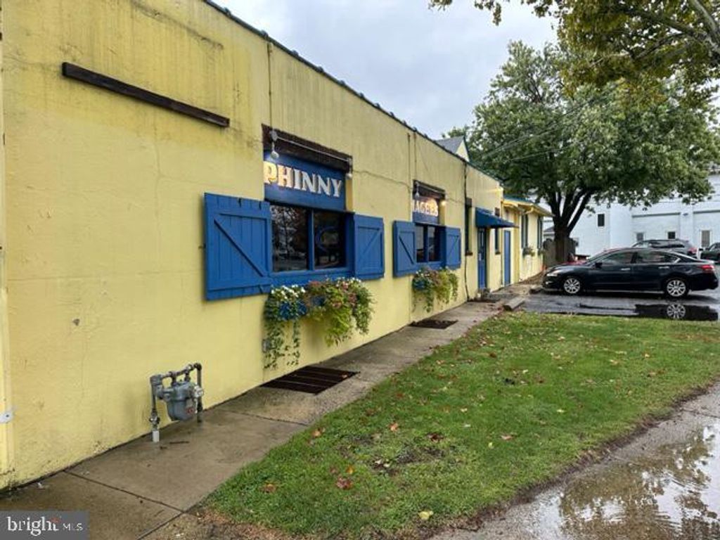 Photo of 1400 Farragut Avenue, BRISTOL, PA 19007 (MLS # PABU2093120)
