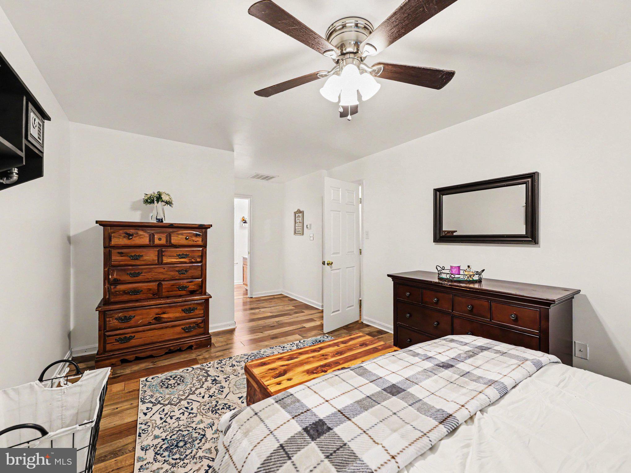 WILLIAM & MARY - Residential