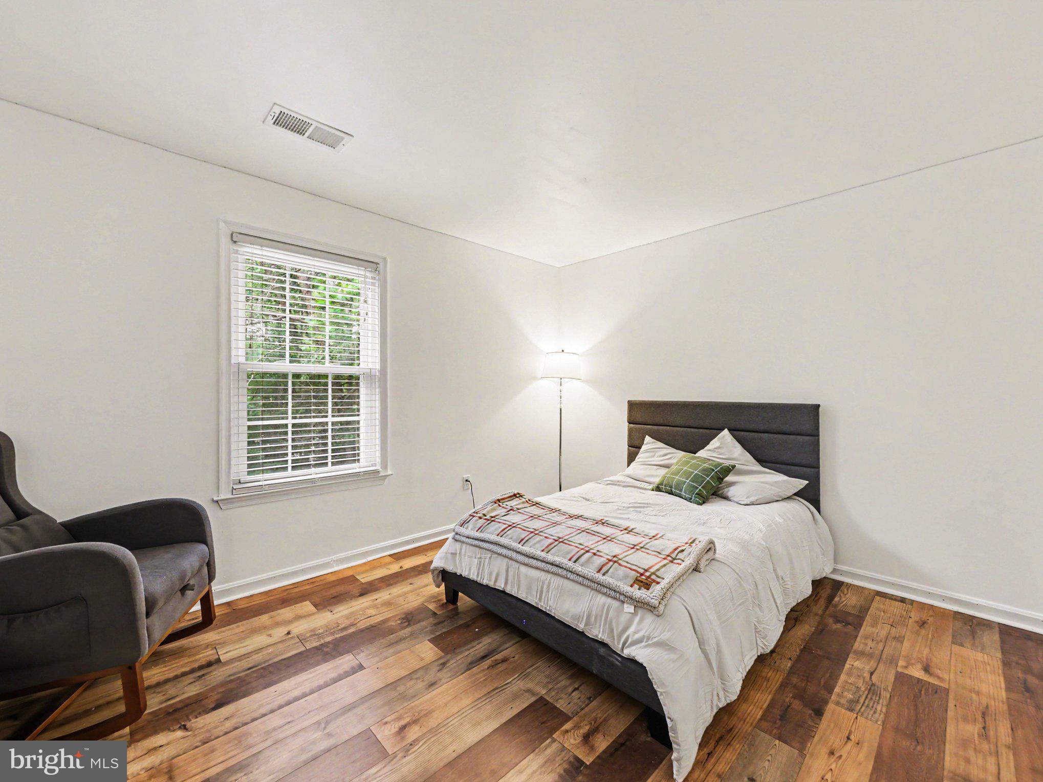 WILLIAM & MARY - Residential