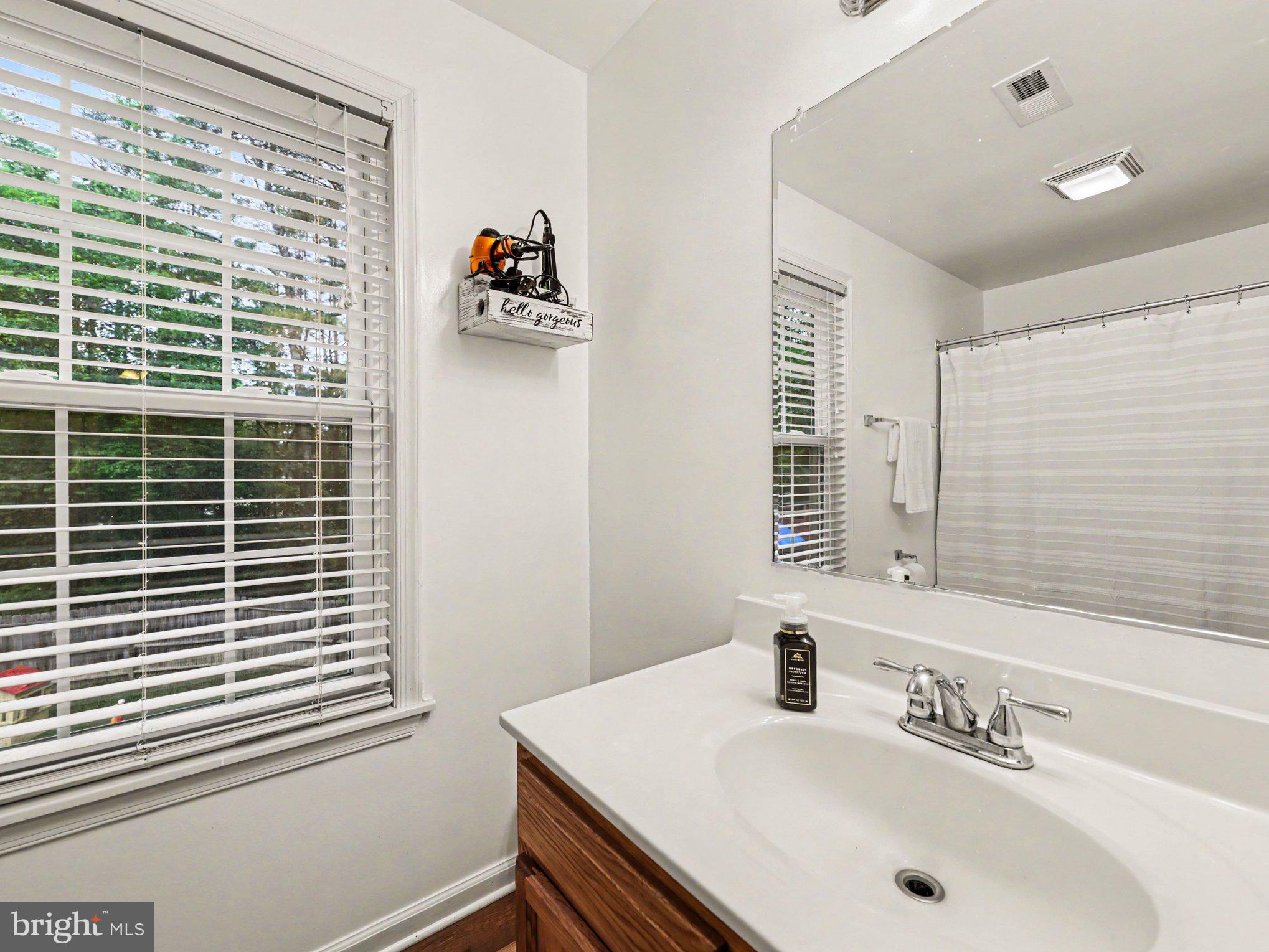 WILLIAM & MARY - Residential