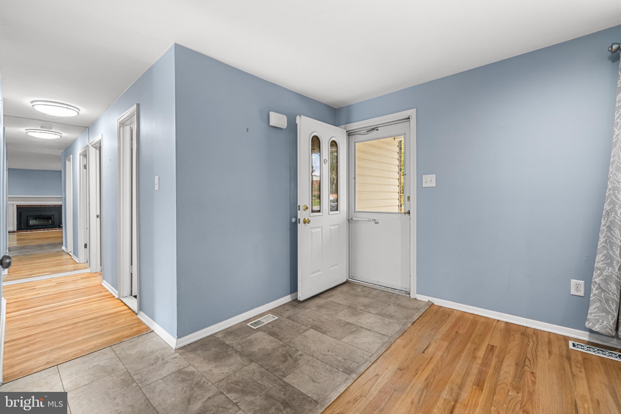 2411 CHETWOOD CIRCLE