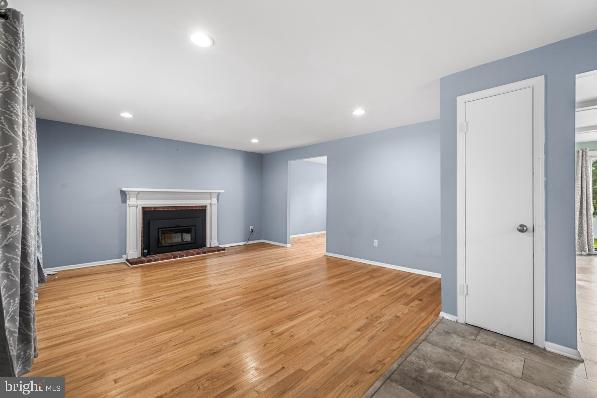 2411 CHETWOOD CIRCLE