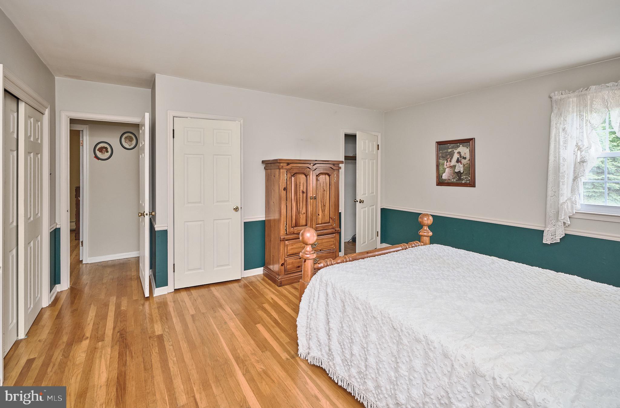 LONG LANE FARMS - Residential