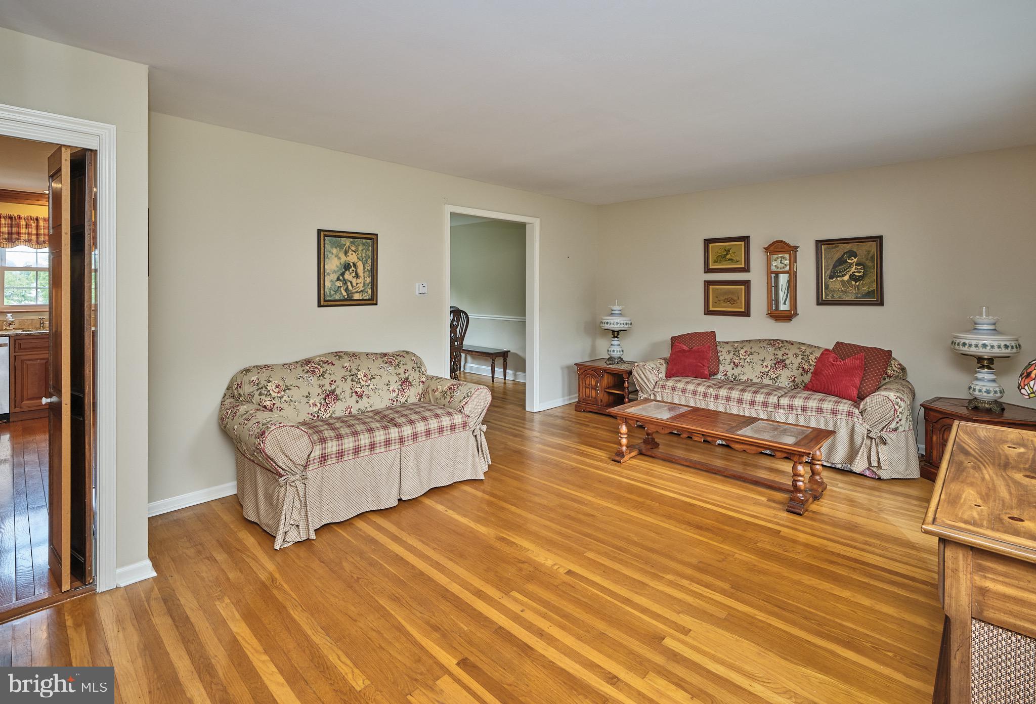 LONG LANE FARMS - Residential