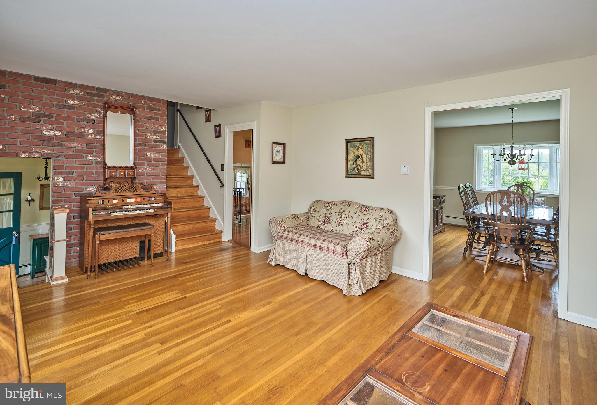 LONG LANE FARMS - Residential