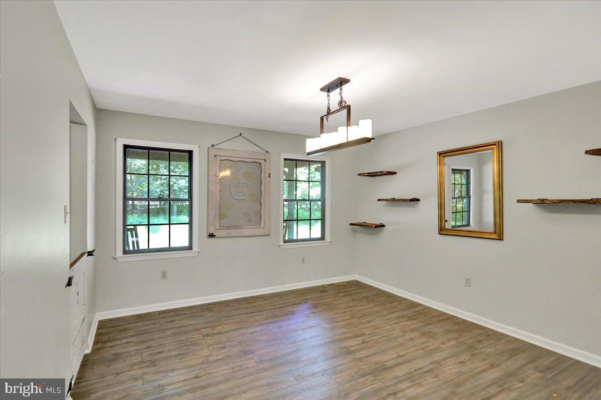 MOUNTAINEER VILLAG - Residential