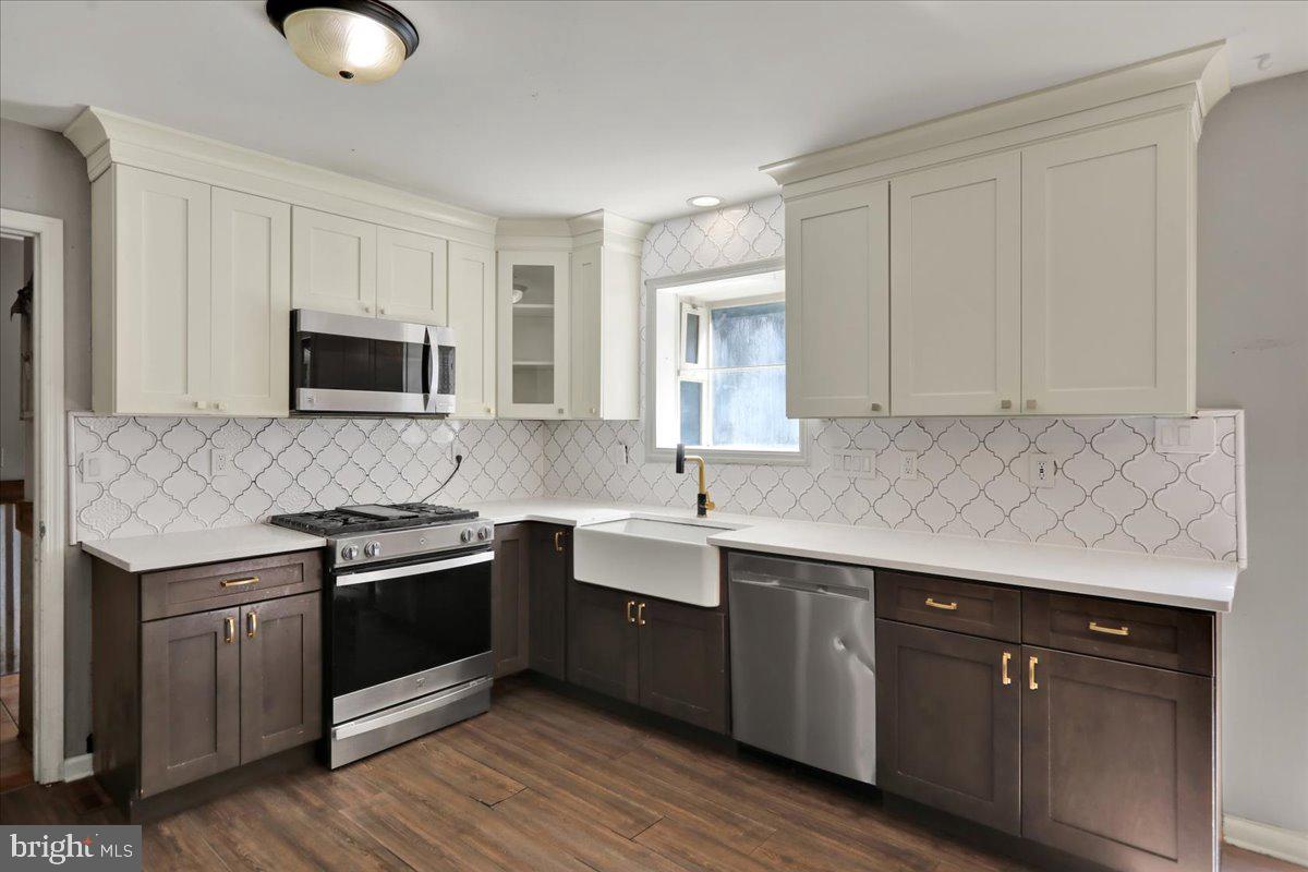 MOUNTAINEER VILLAG - Residential