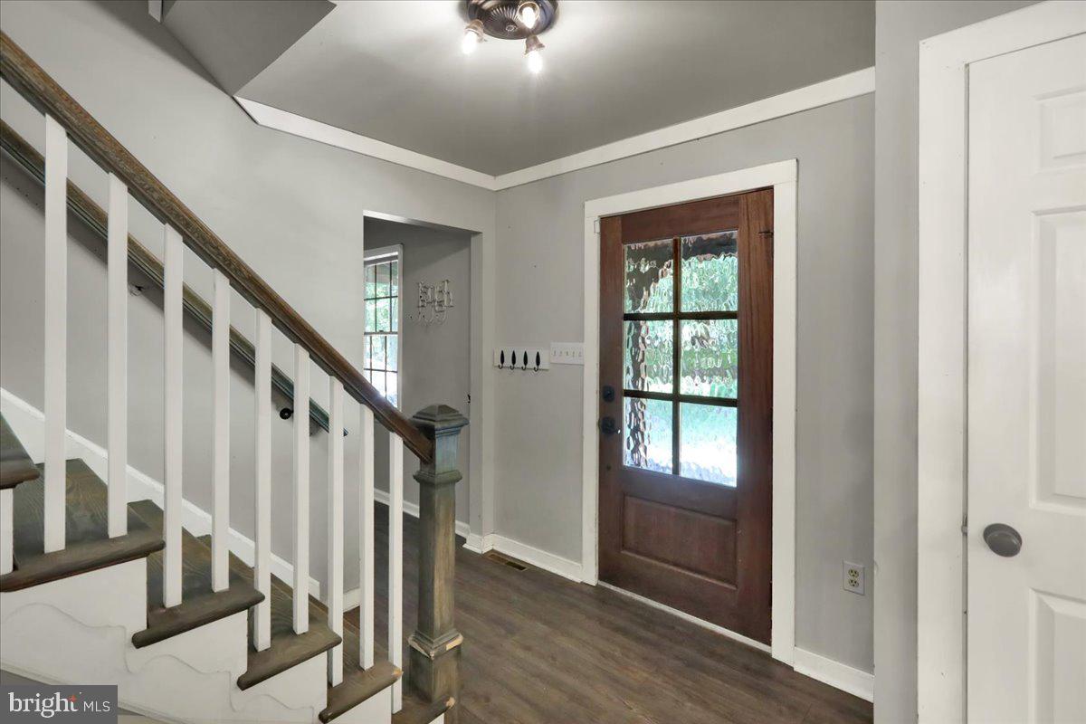 MOUNTAINEER VILLAG - Residential