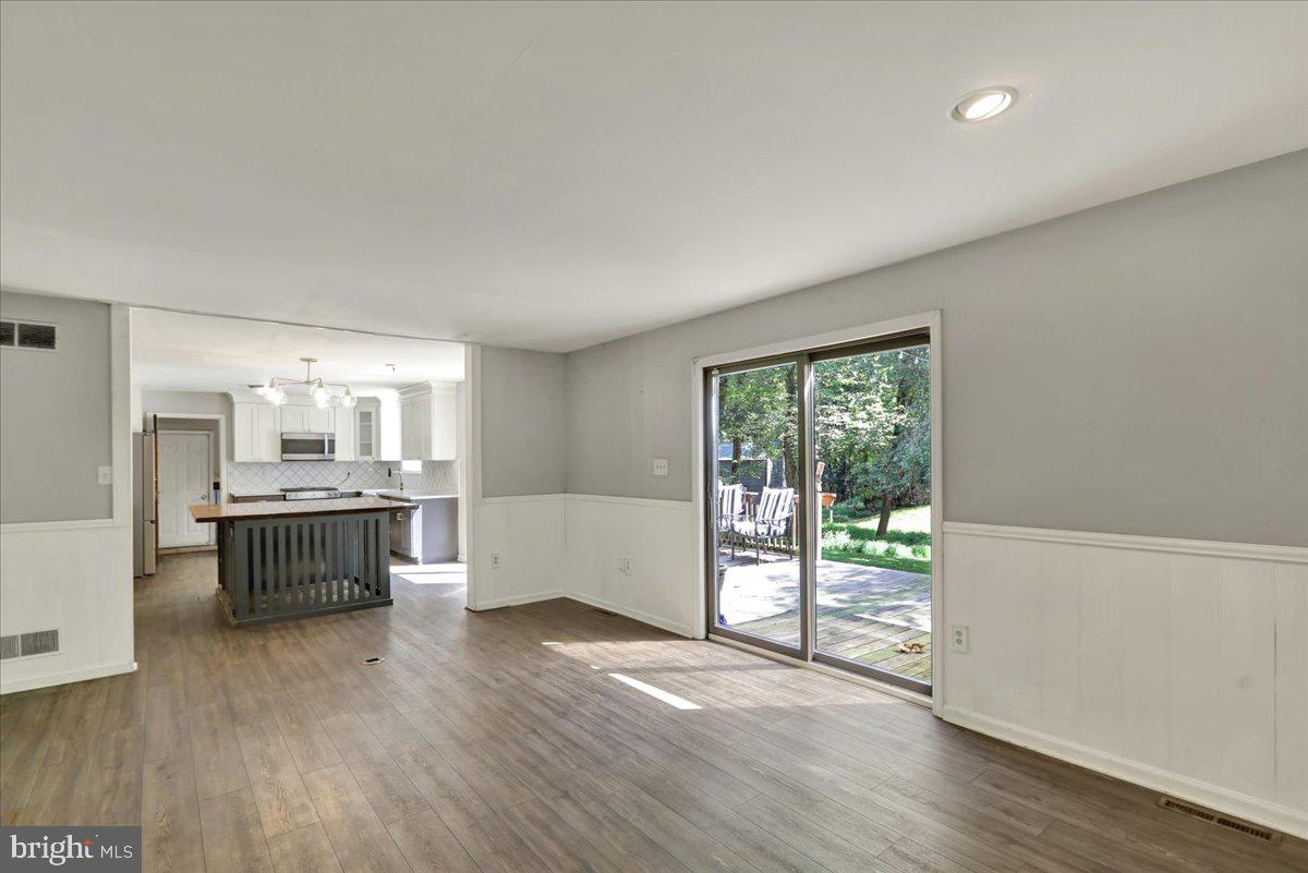 MOUNTAINEER VILLAG - Residential