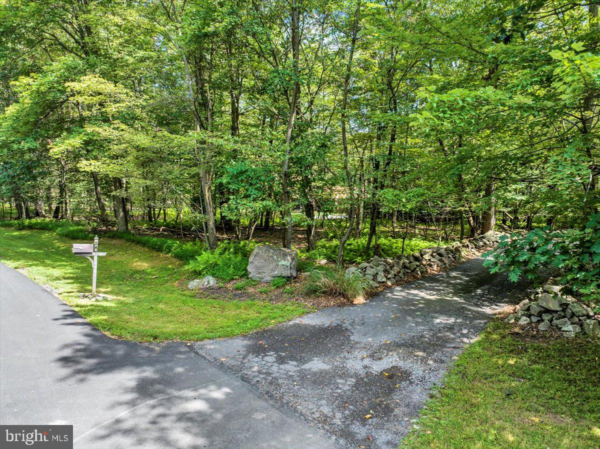 MOUNTAINEER VILLAG - Residential