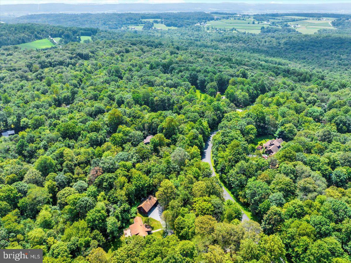 MOUNTAINEER VILLAG - Residential